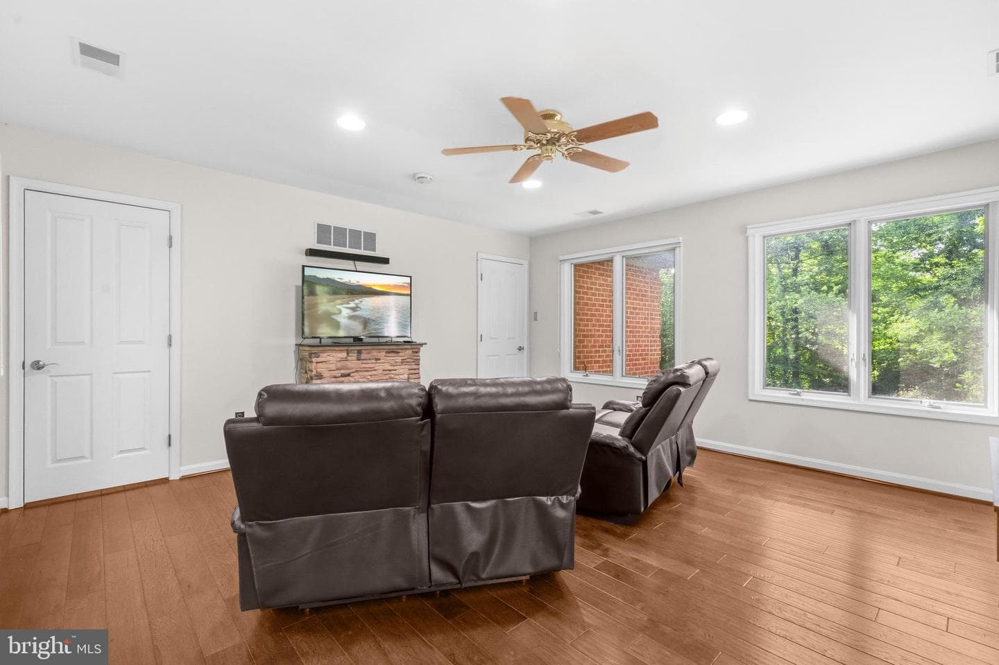 13849 Russell Zepp Dr photo 46