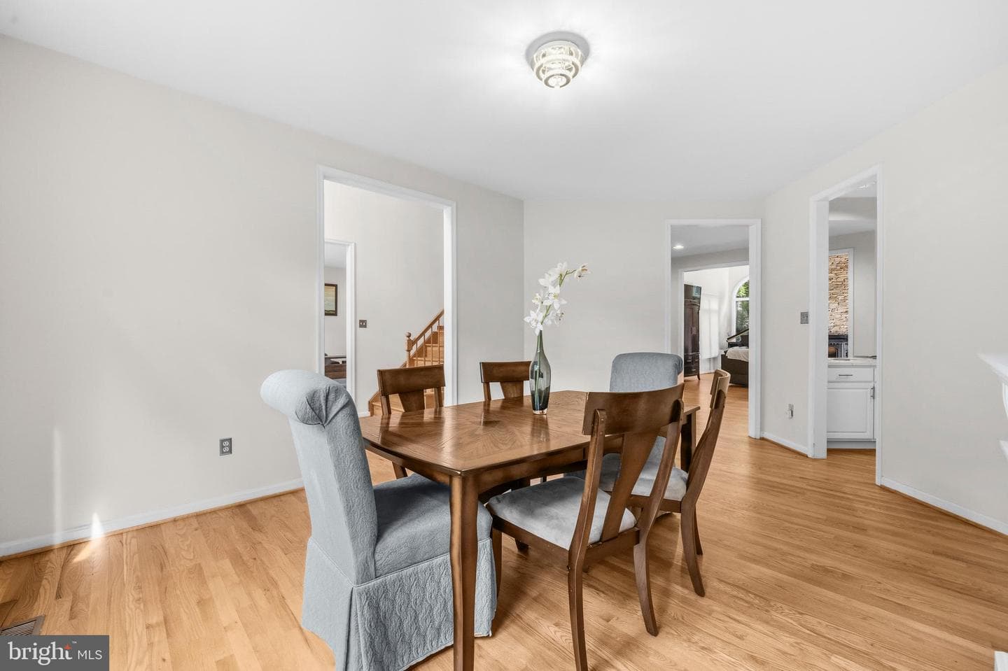 13849 Russell Zepp Dr photo 8