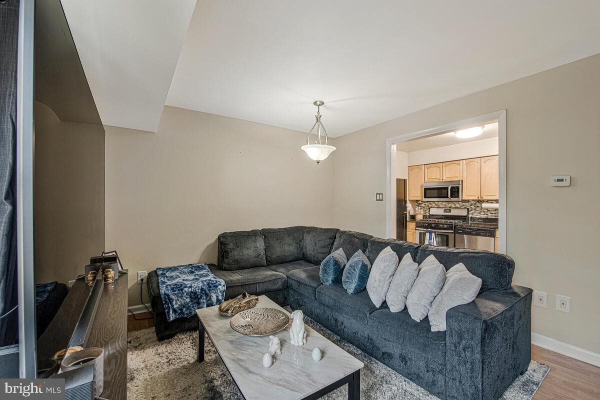 9695 Hitching Post Lane #h, Laurel