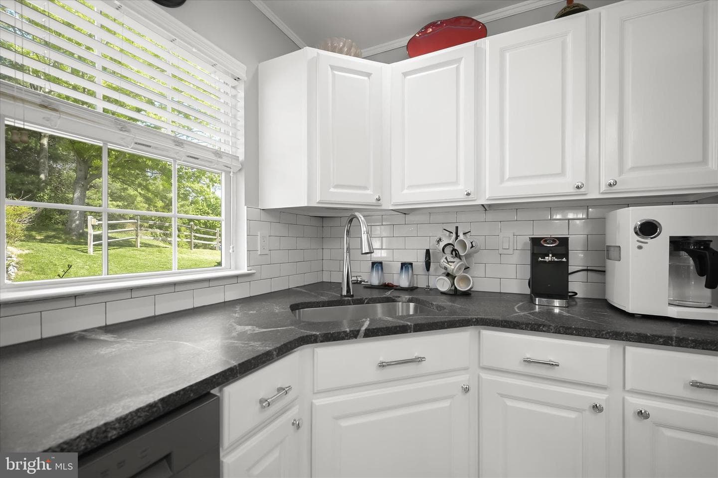 7036 Garden Walk photo 18