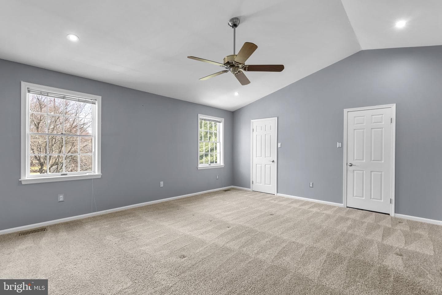 2855 Country Lane photo 18