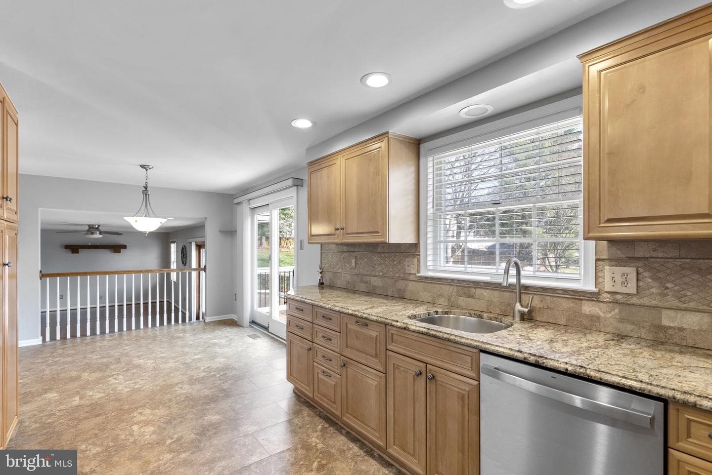 2855 Country Lane photo 7