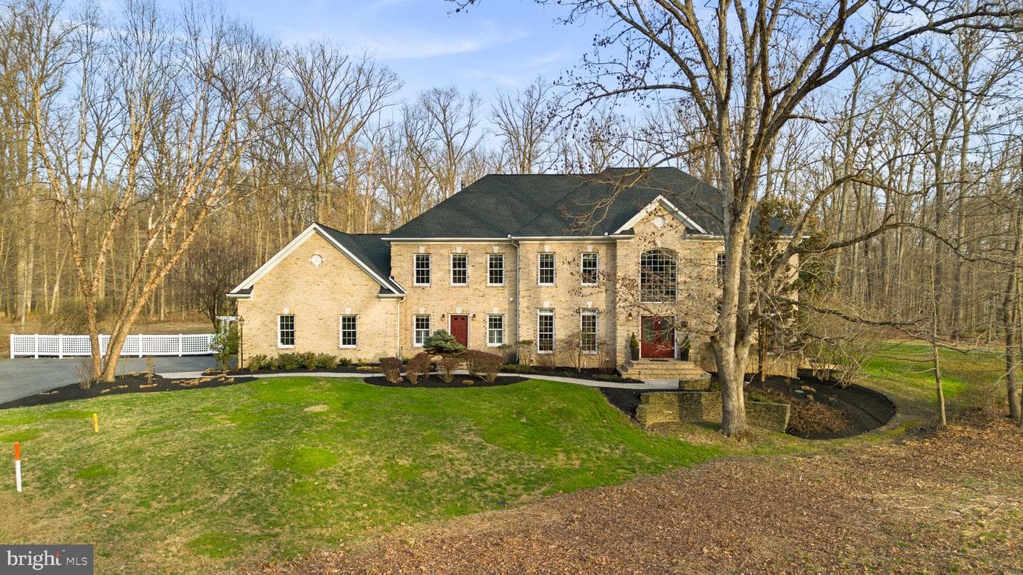 3091 Emerald Valley Road