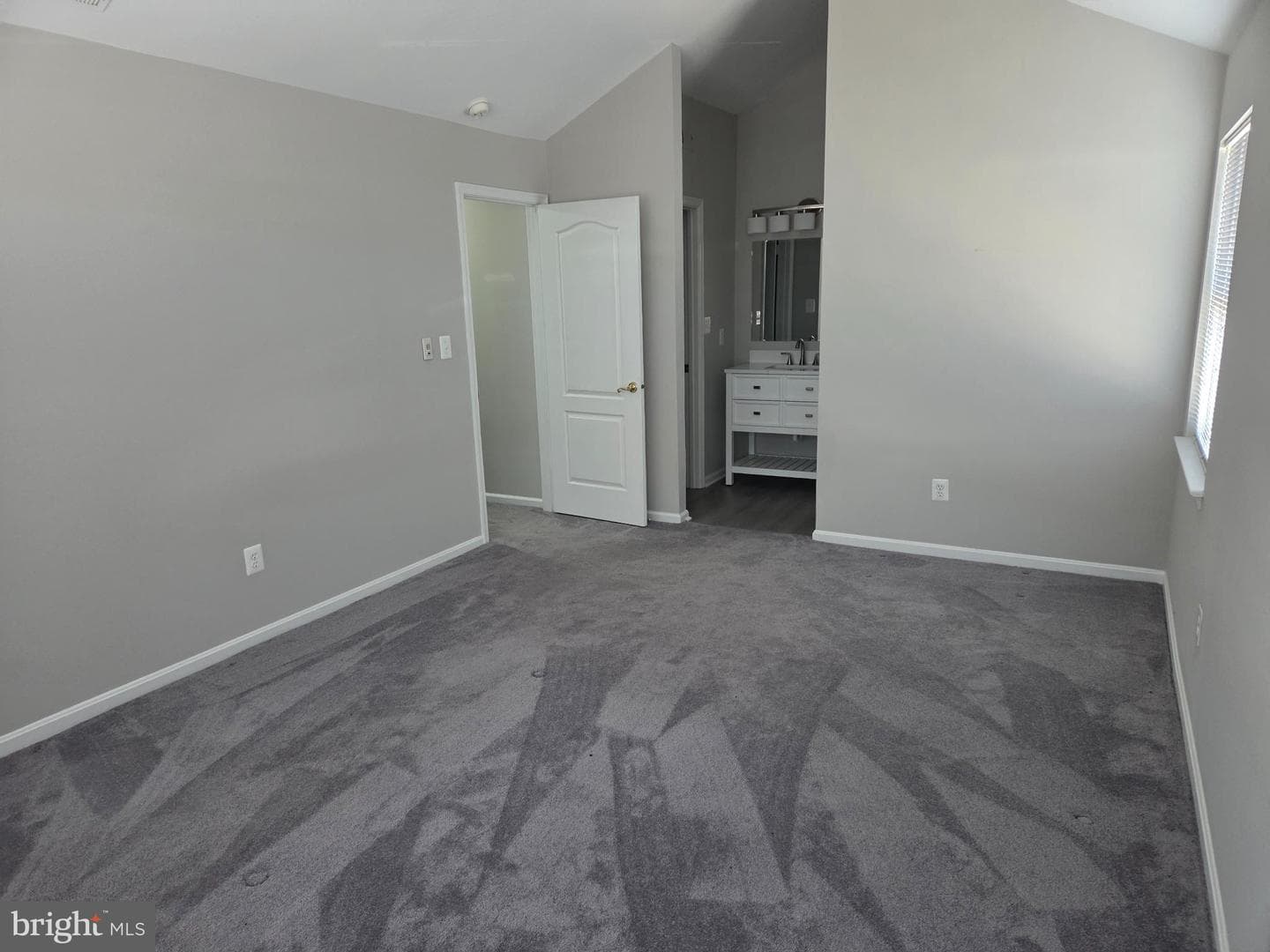 8343 Montgomery Run Road photo 18