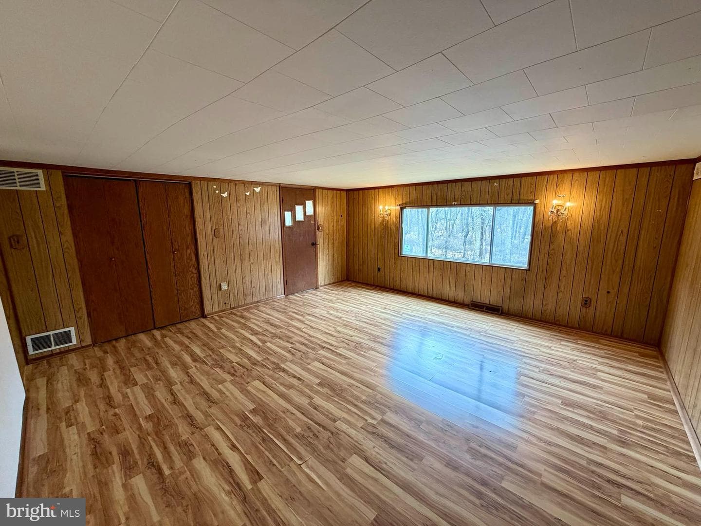 2630 Hobbs Road photo 3