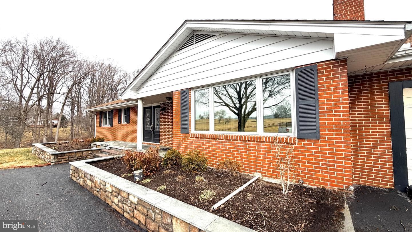5185 Sheppard Lane