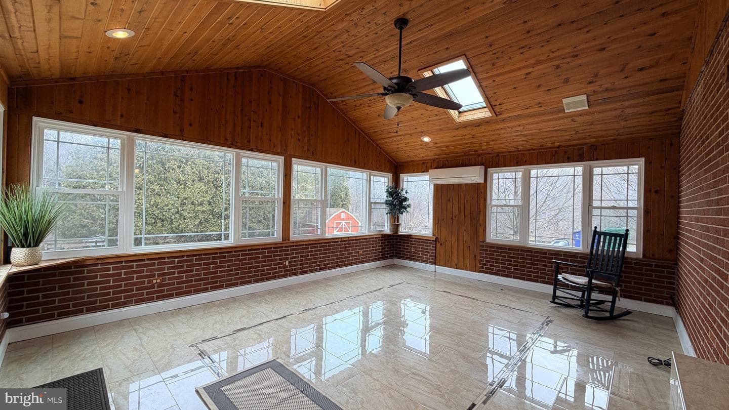 5185 Sheppard Lane photo 22