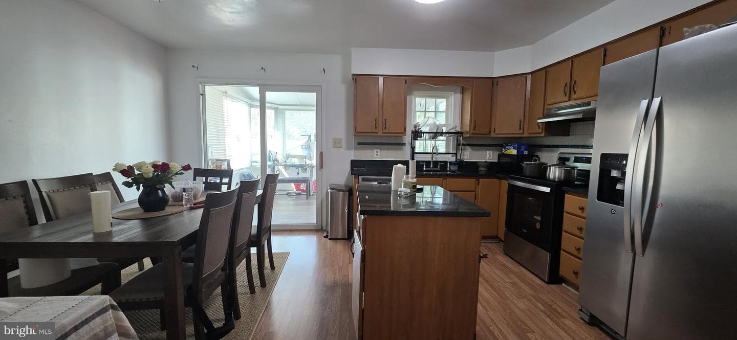 6529 Huntshire Drive photo 8