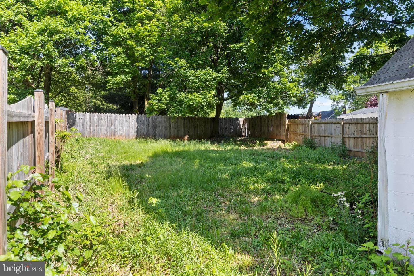 9425 Guilford Road photo 35