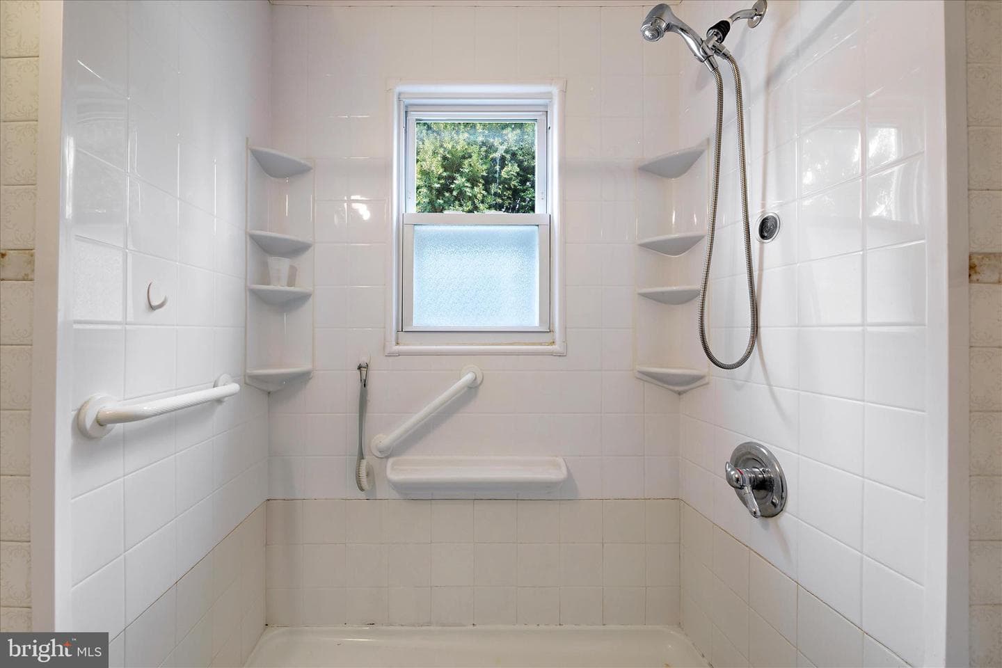 3630 Saint Johns Lane photo 25