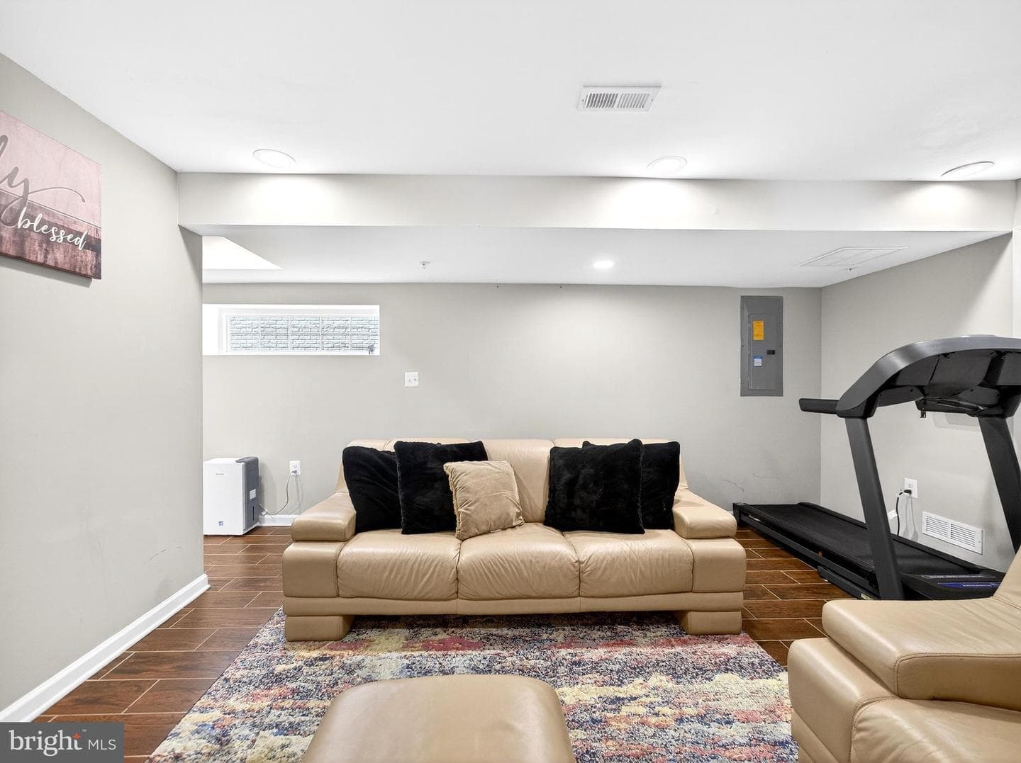 6414a Euclid Avenue photo 33