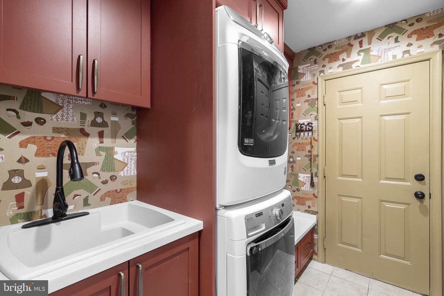 6841 Caravan Court photo 18