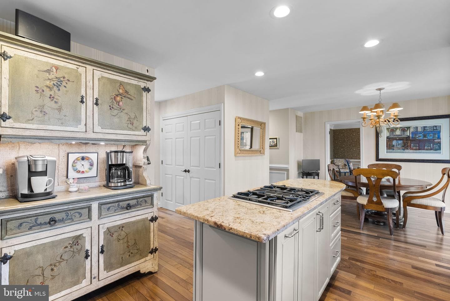 6841 Caravan Court photo 6
