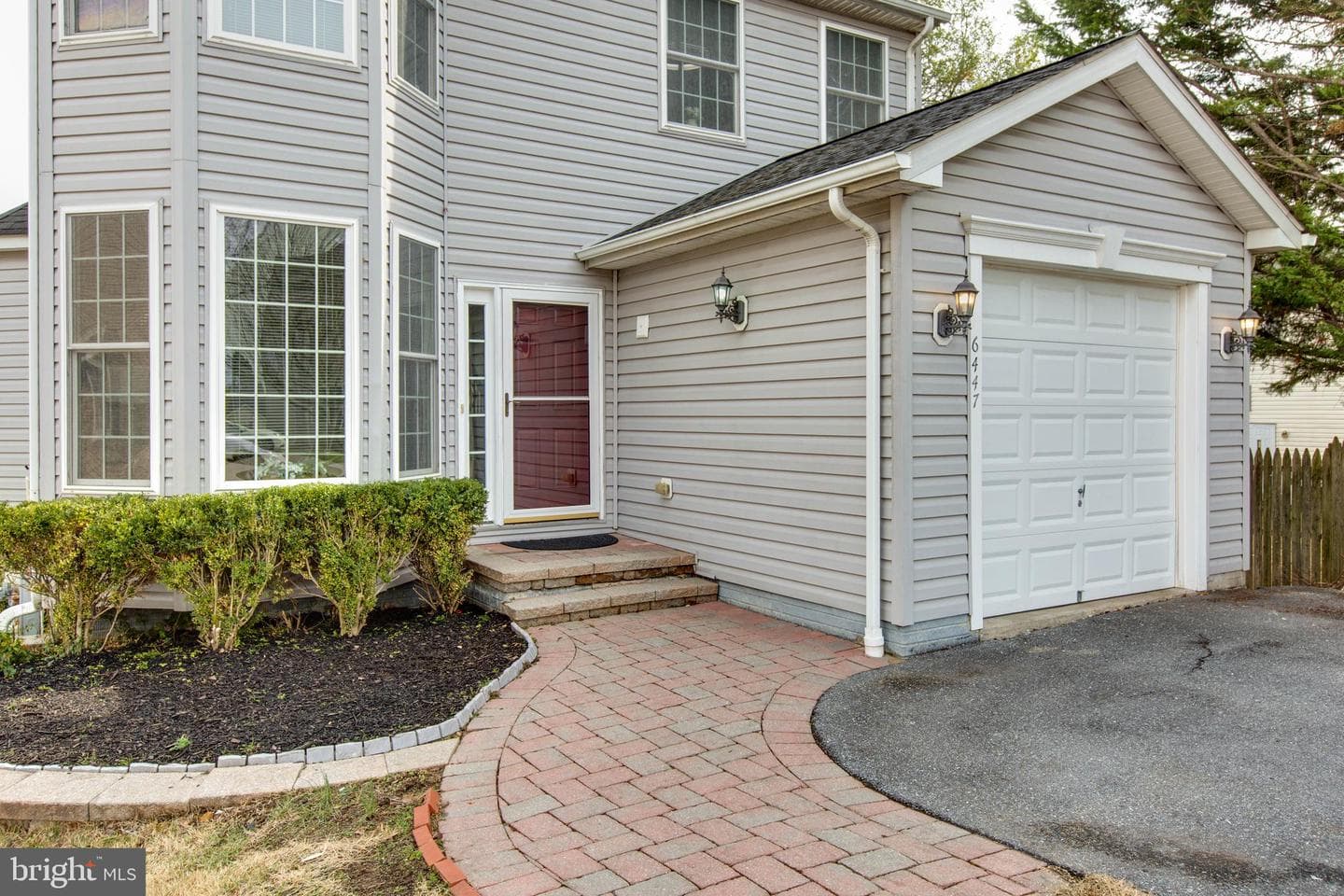 6447 Loudon Avenue photo 4