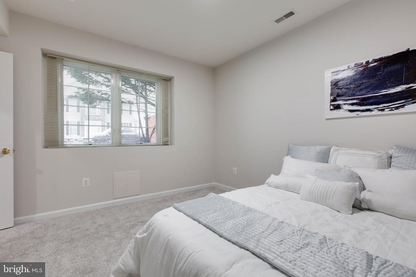 6447 Loudon Avenue photo 52