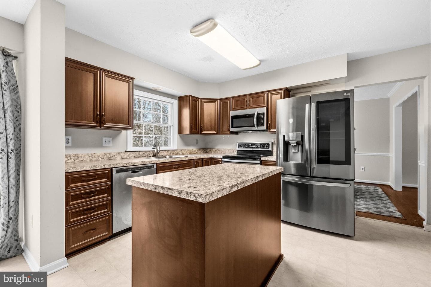 9125 Brunners Run Court photo 11