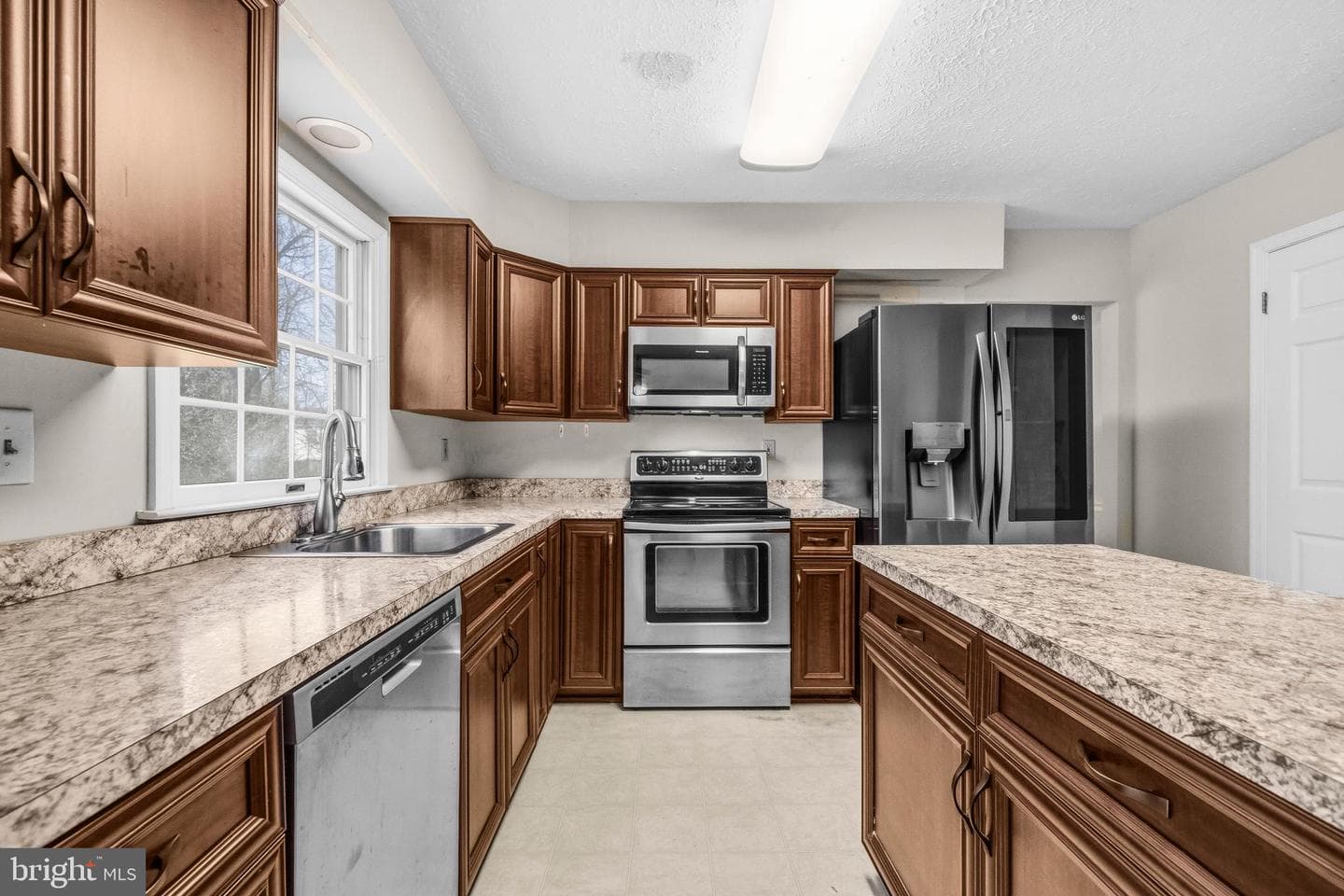 9125 Brunners Run Court photo 12