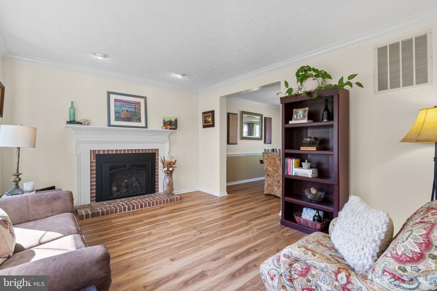 6950 Newberry Drive photo 4