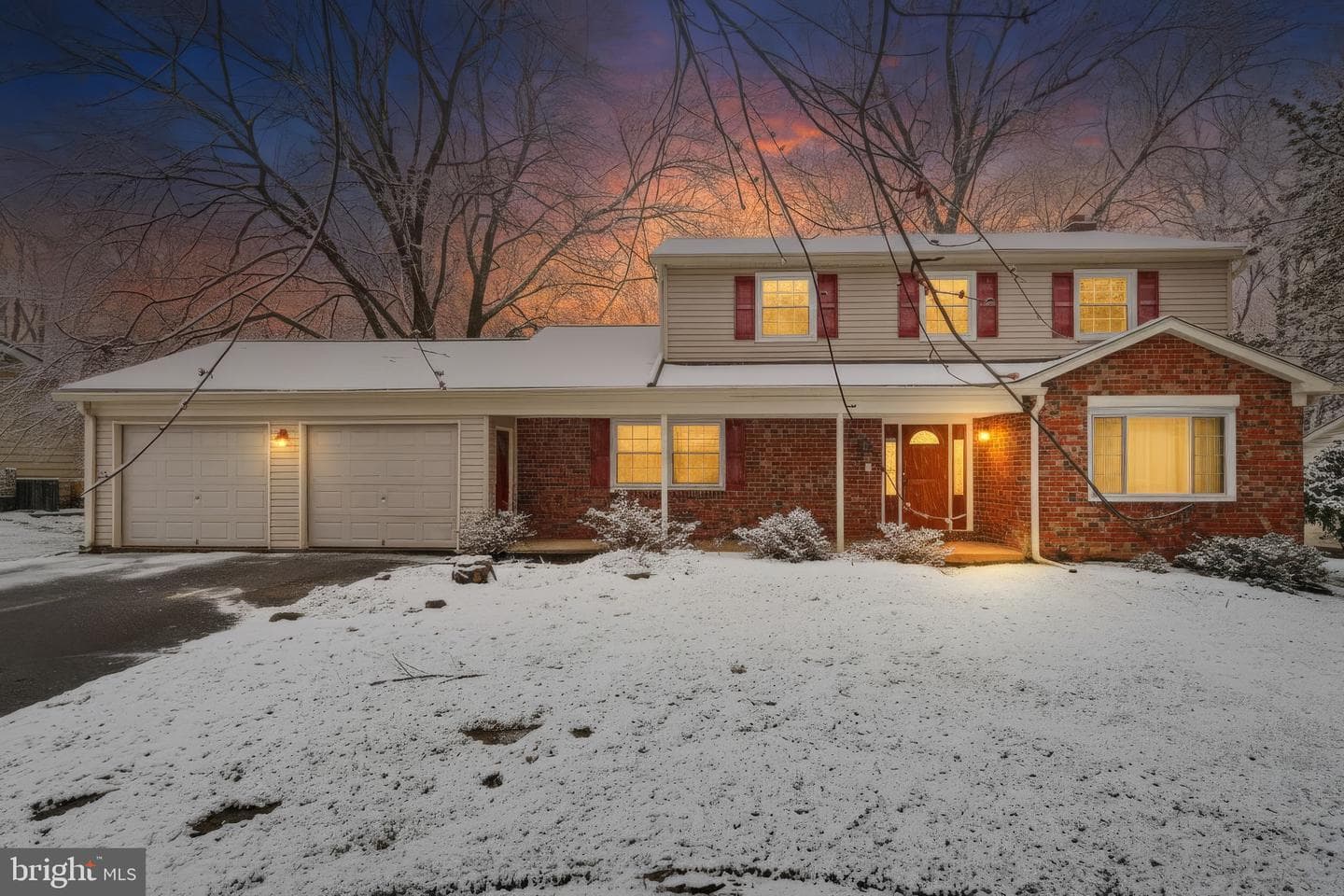 9786 Michaels Way photo 2