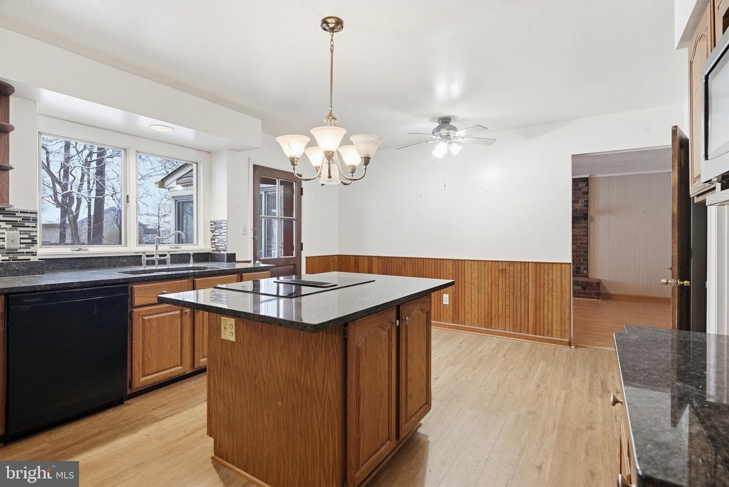 9786 Michaels Way photo 25
