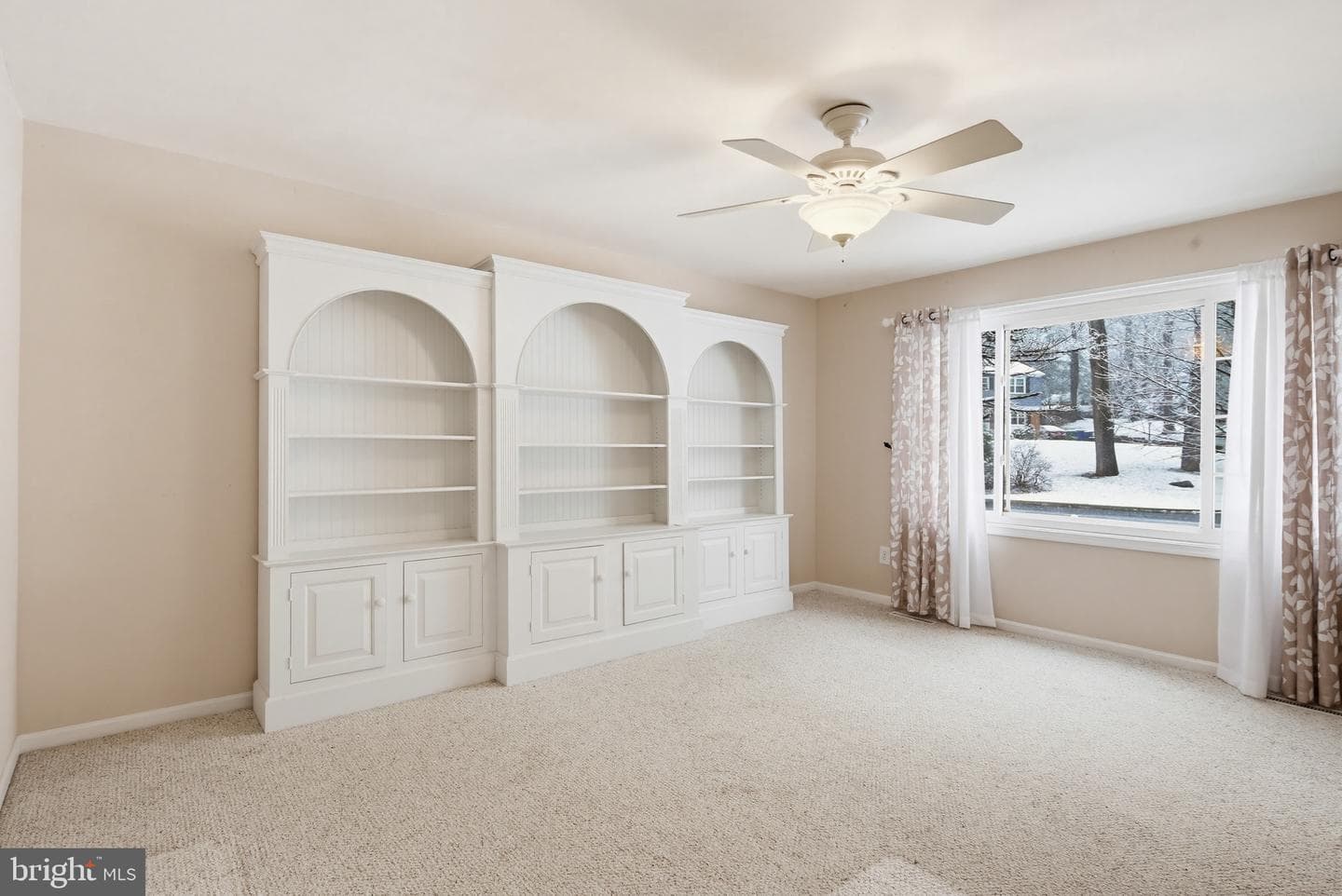 9786 Michaels Way photo 31