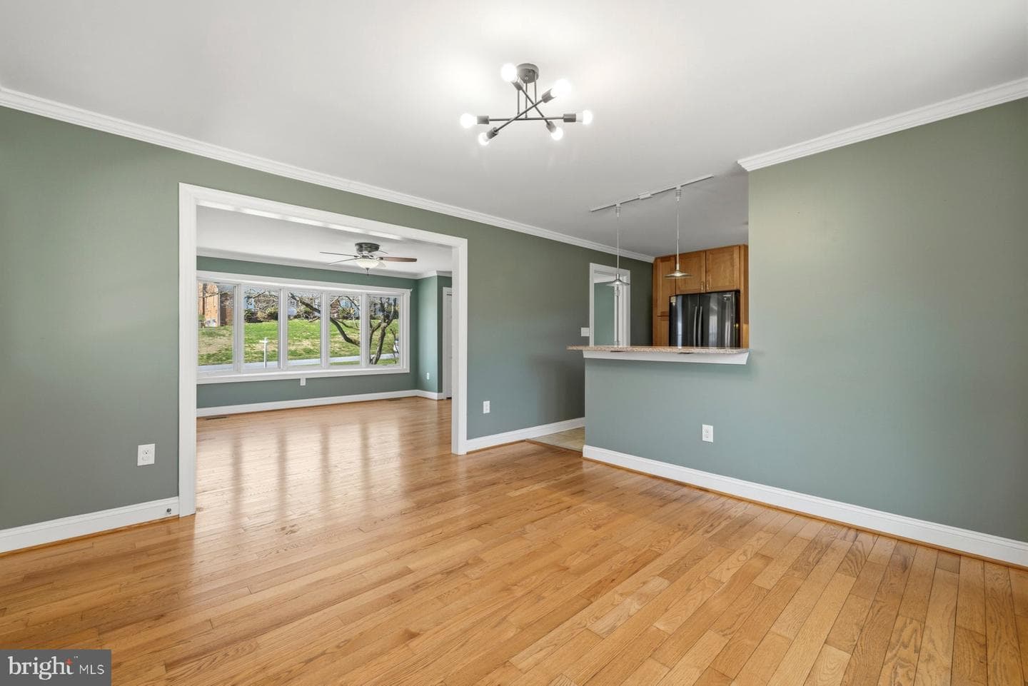 8966 Chapel Avenue photo 14