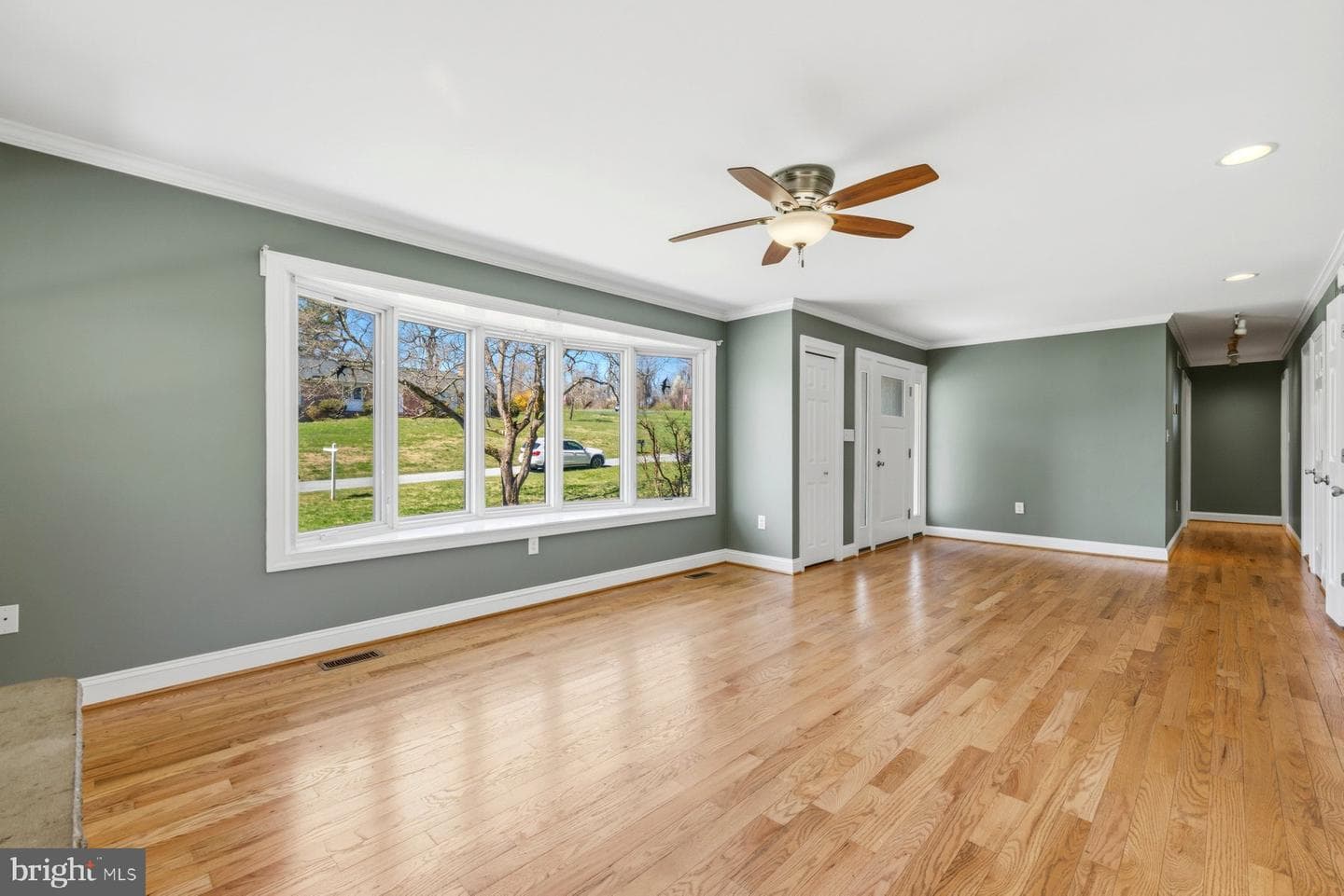 8966 Chapel Avenue photo 7