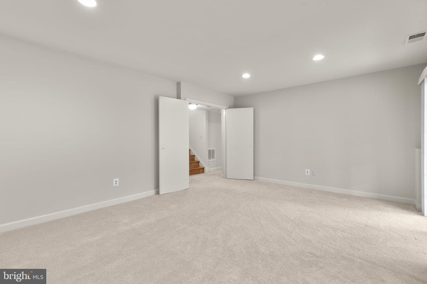 6968 Sunfleck Row photo 27