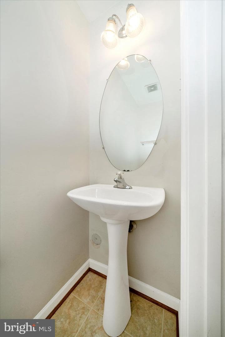 7704 English Oak Circle #10 photo 7
