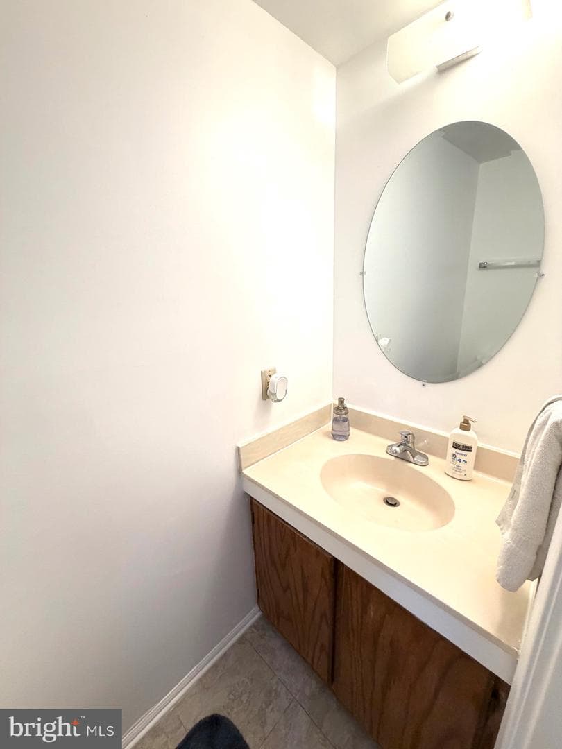 6668 Ducketts Lane #18-9 photo 12