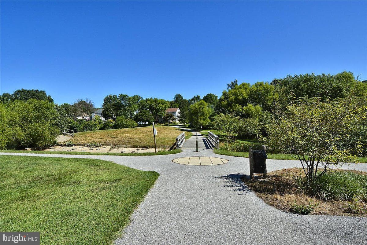 6413 White Peach Place photo 25