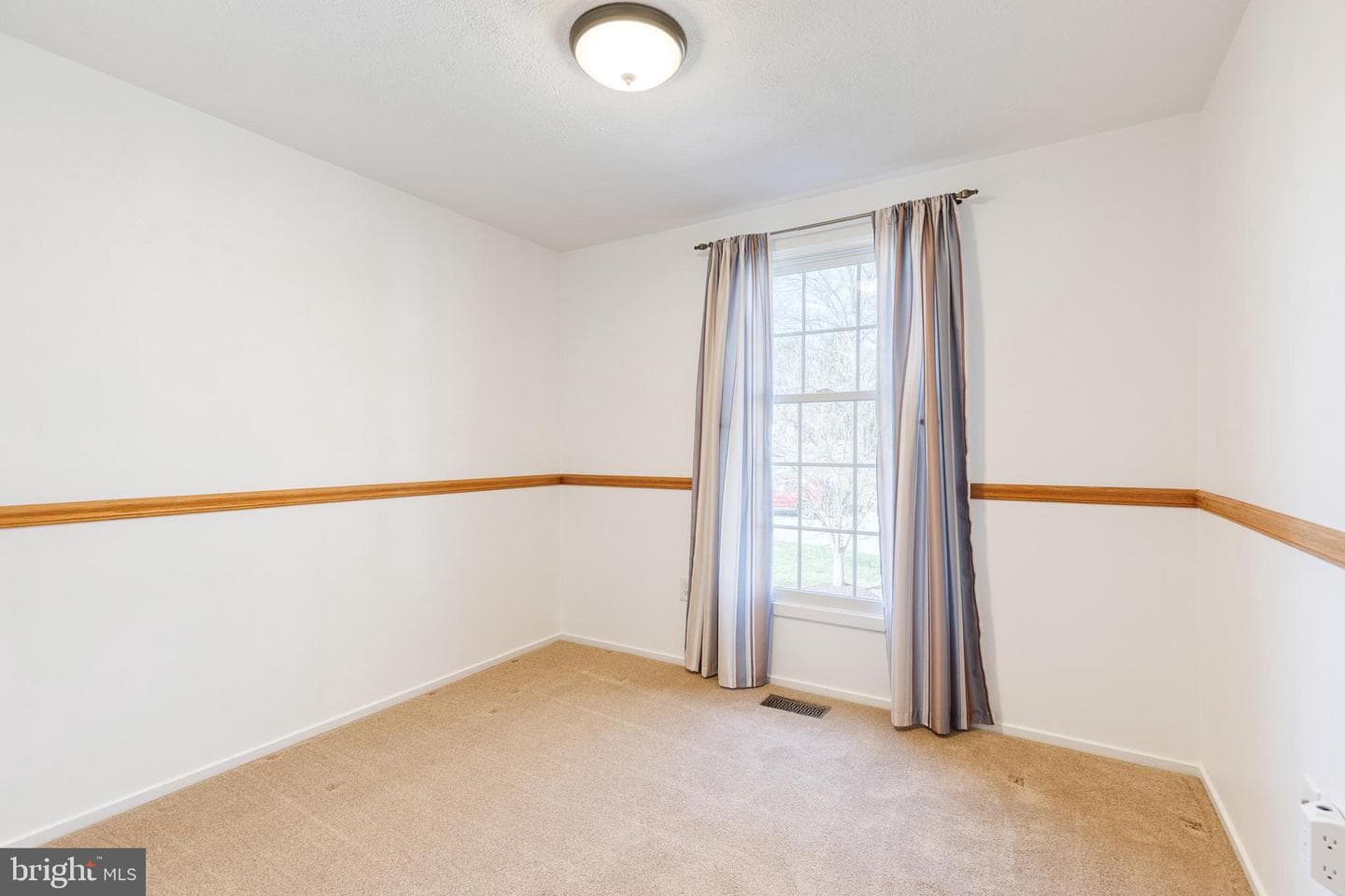 10076 Shaker Drive photo 26