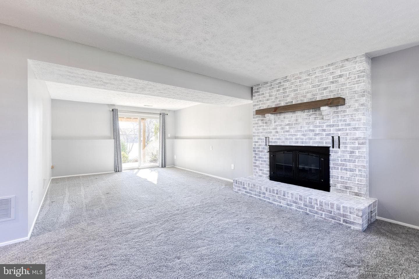 10076 Shaker Drive photo 28