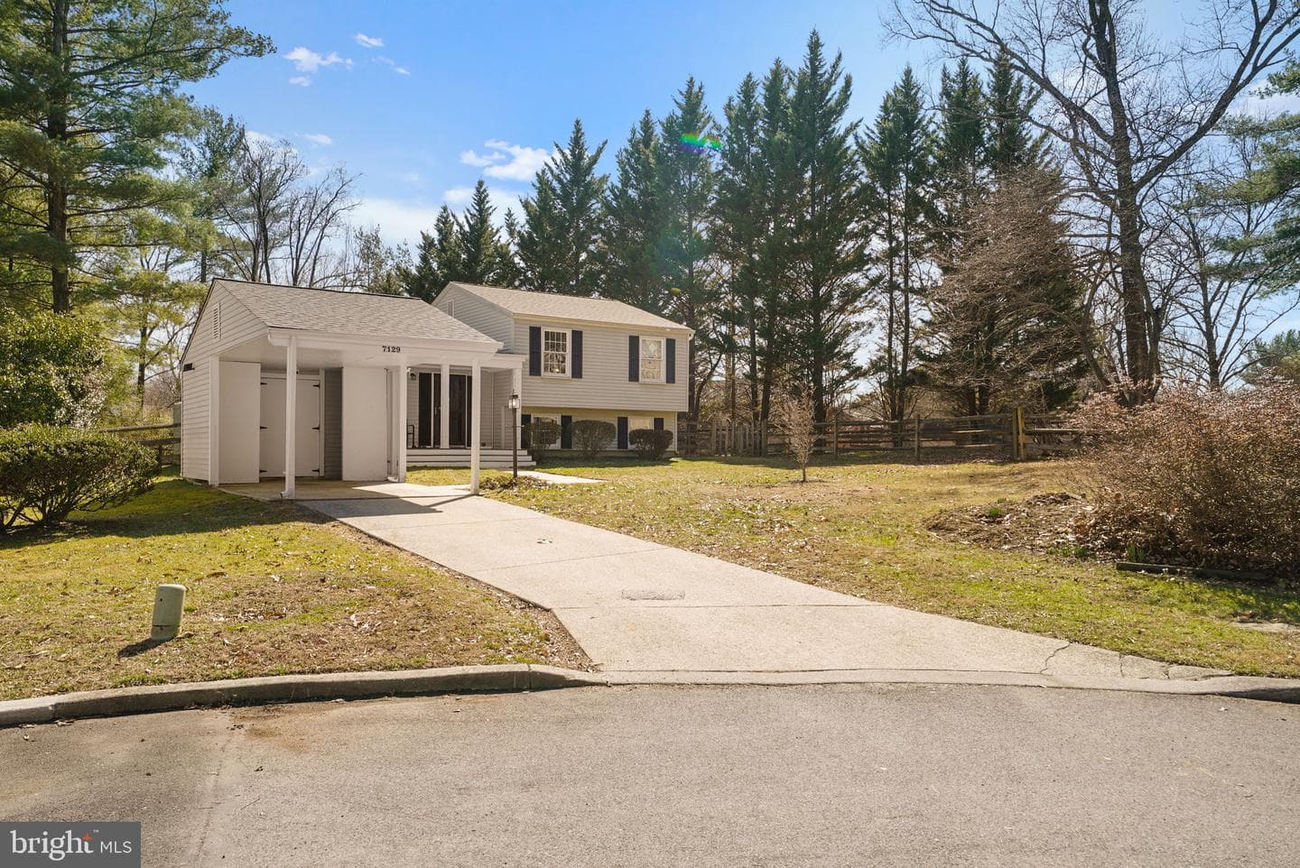 7129 Banjo Court photo 29