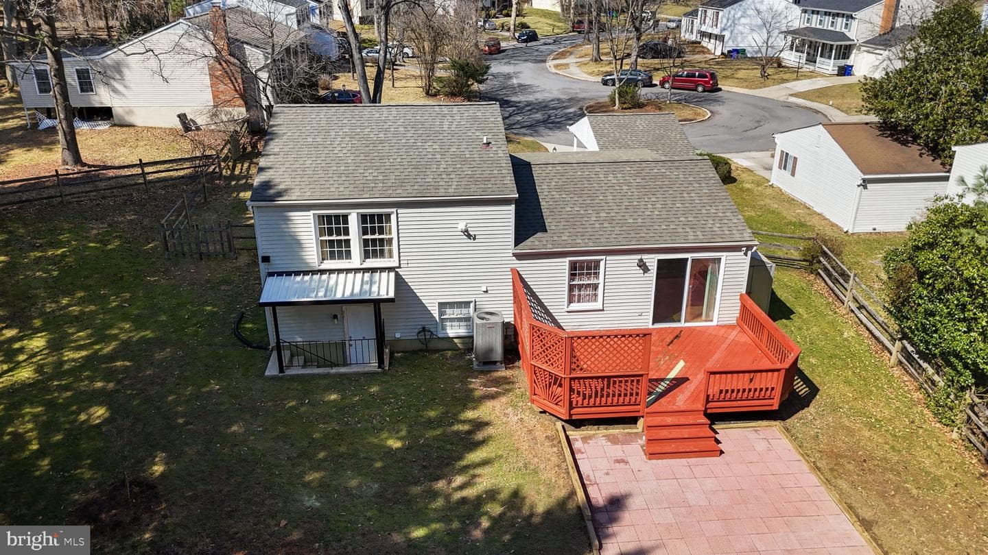 7129 Banjo Court photo 37