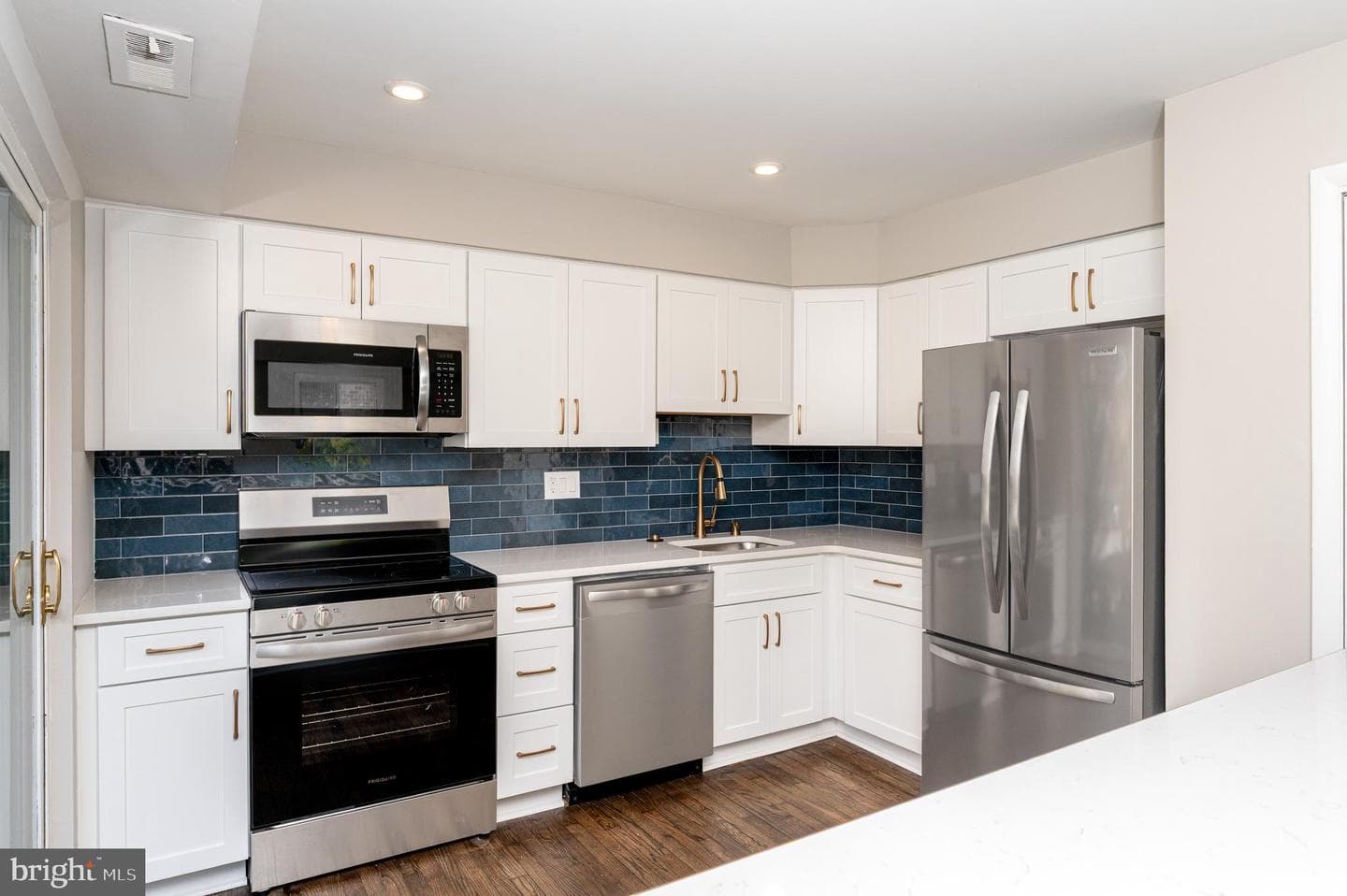 10357 Barcan Circle photo 7