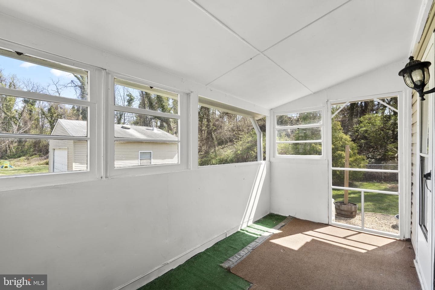 5759 Paradise Avenue photo 17