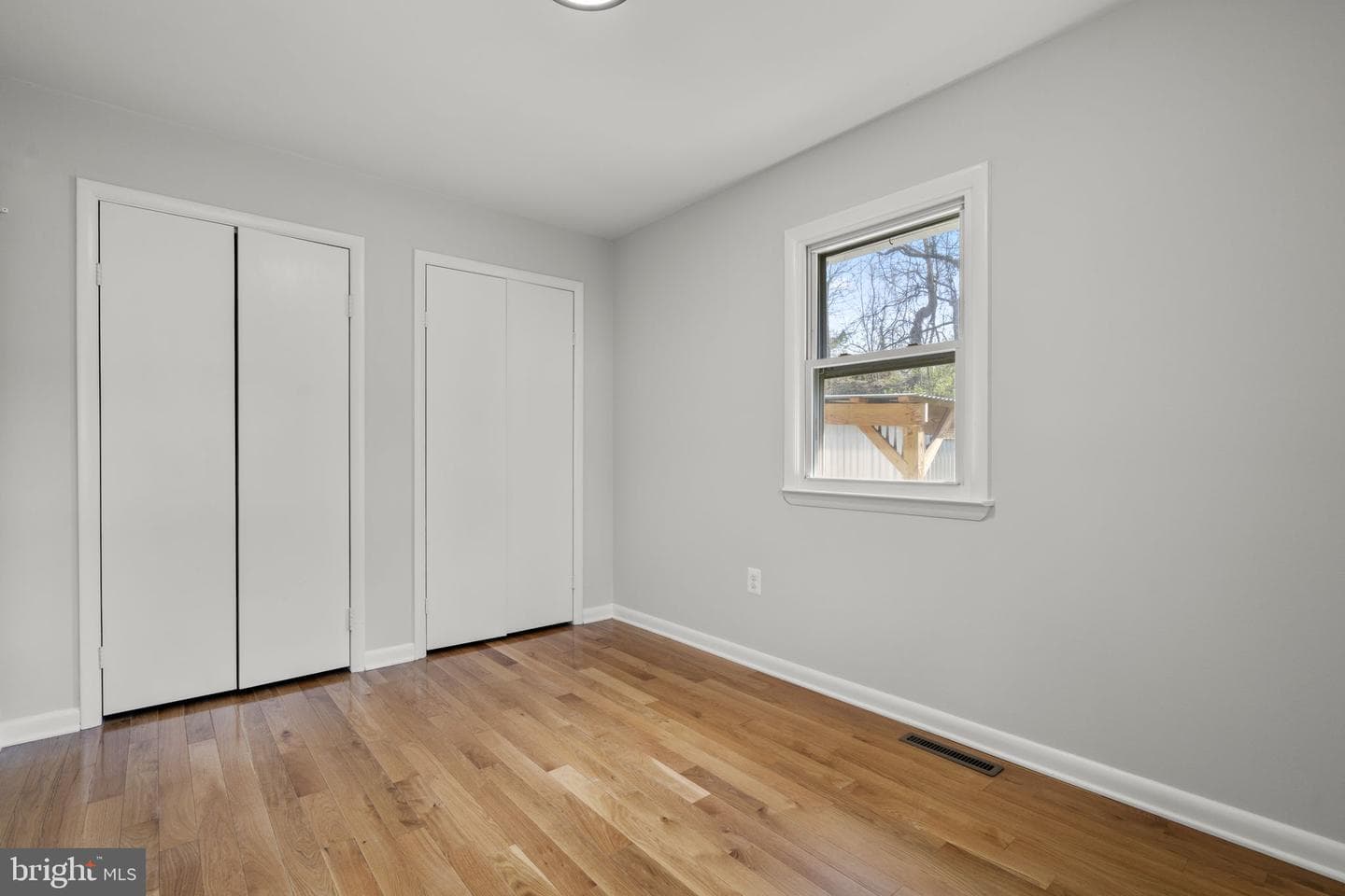 5759 Paradise Avenue photo 28