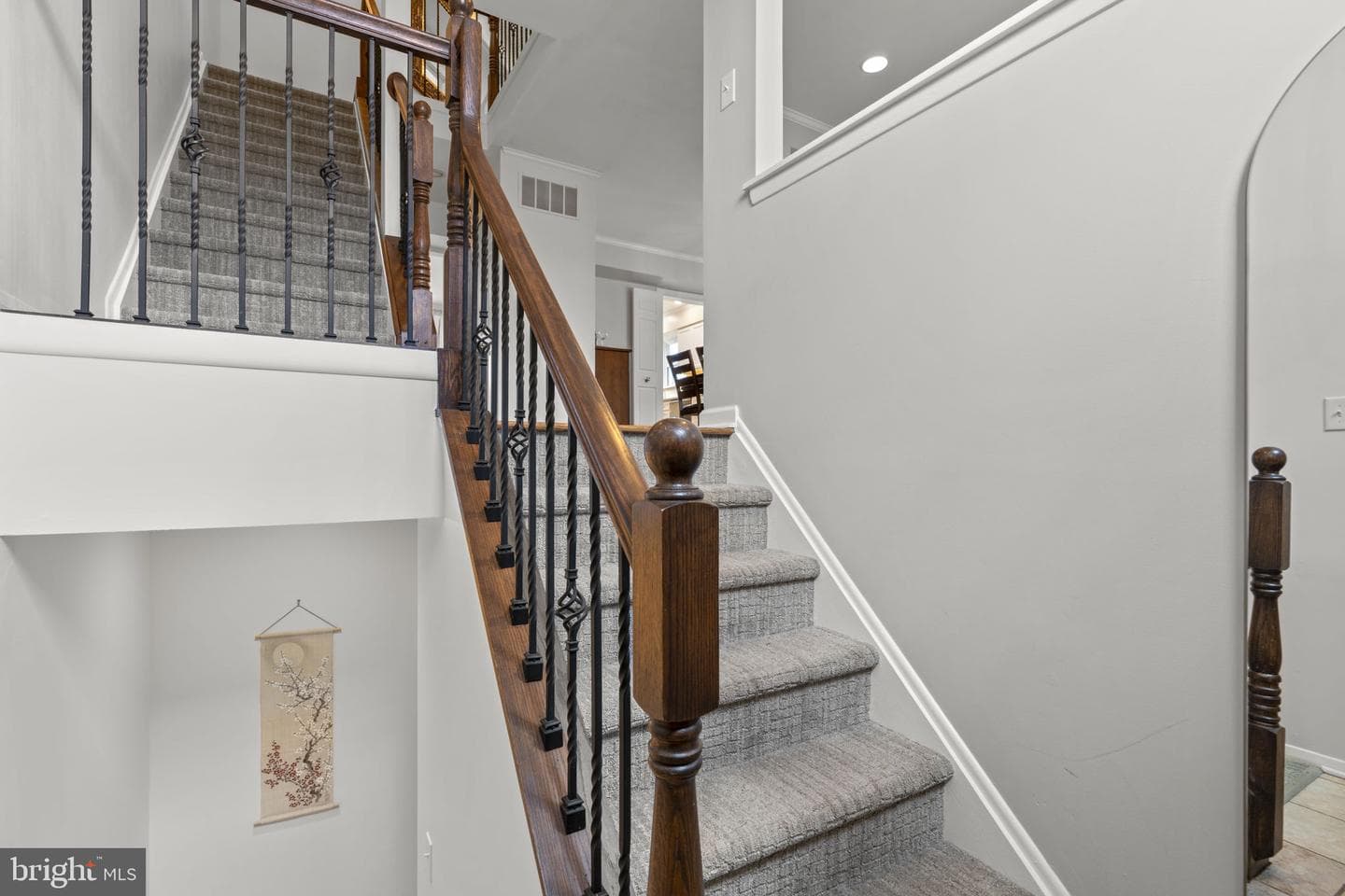 7723 Heatherside Lane photo 3