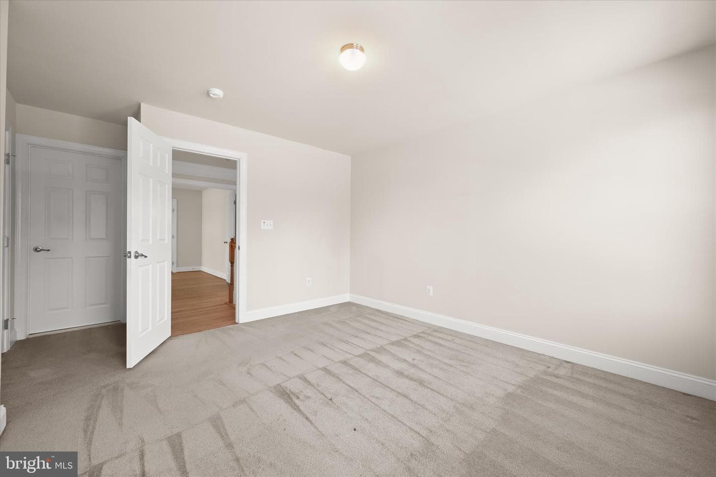 5818 Claremont Drive photo 52