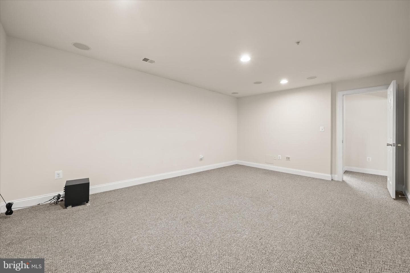5818 Claremont Drive photo 73