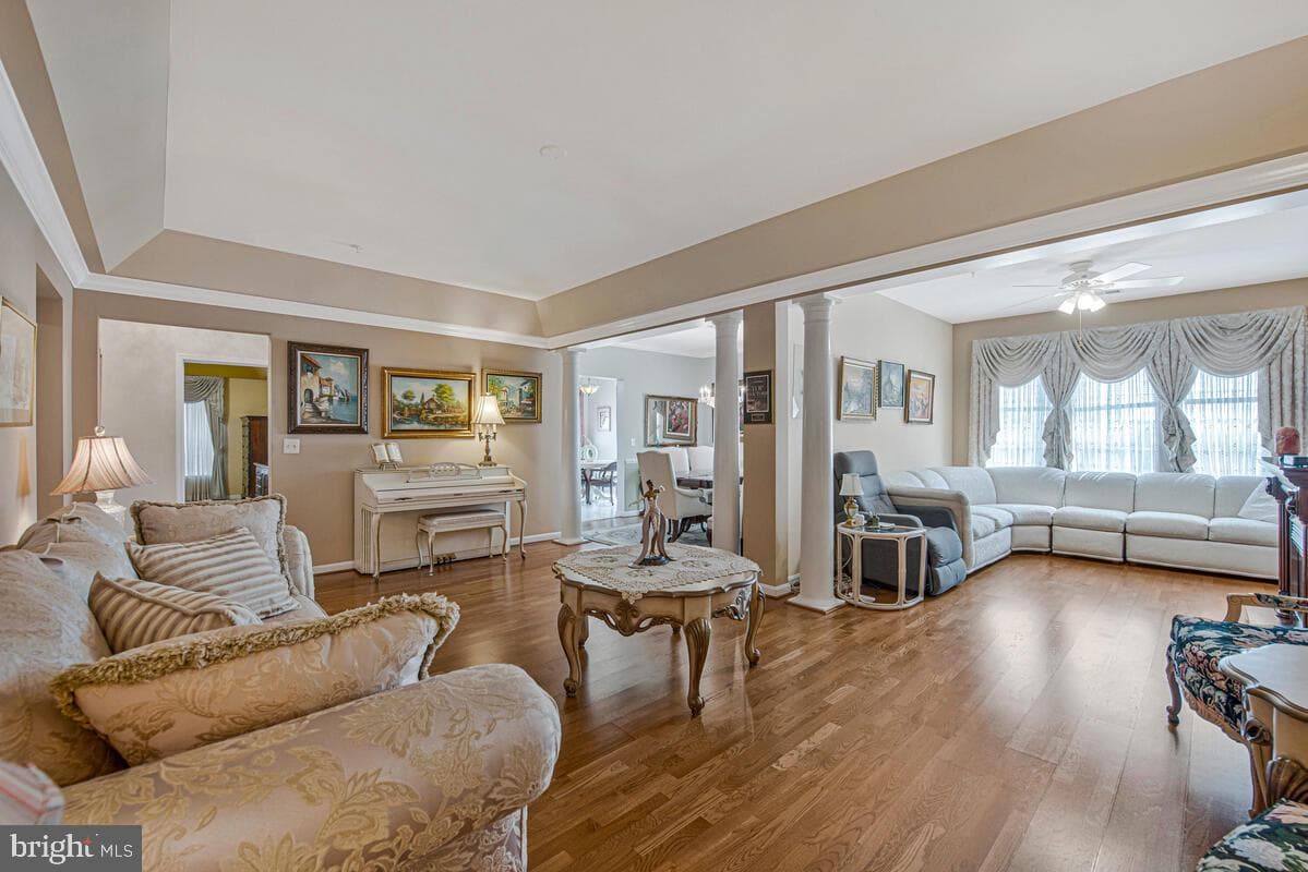 6150 Shadywood Road #207 photo 20