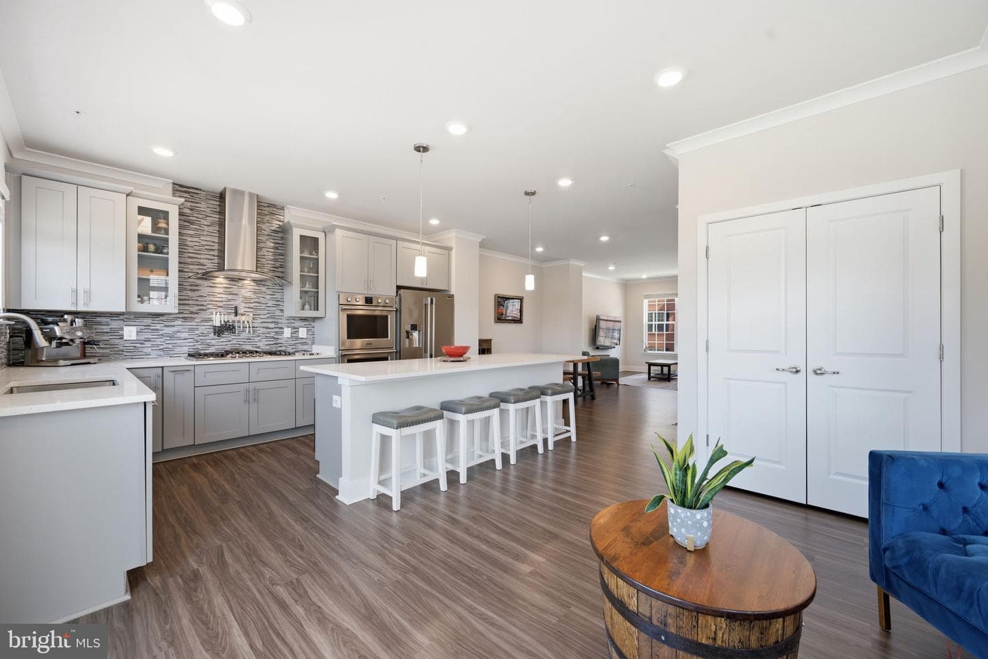 7993 Potter Place photo 5
