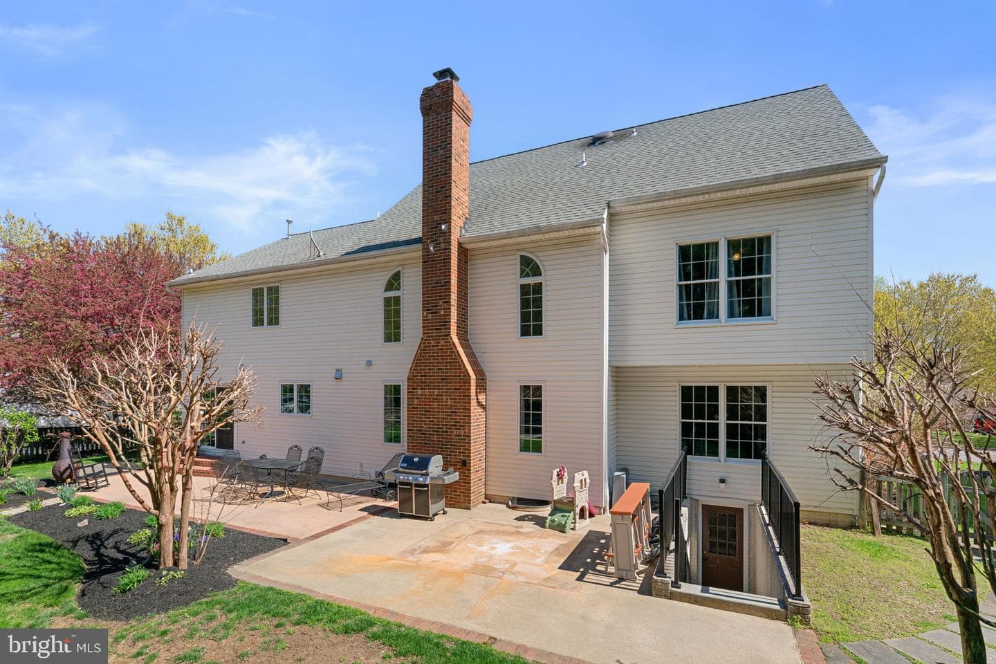2877 Thornbrook Road photo 37