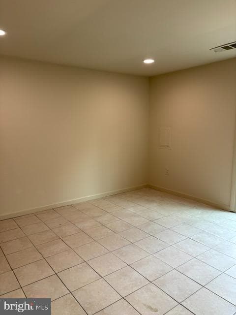 6976 Knighthood Lane photo 18