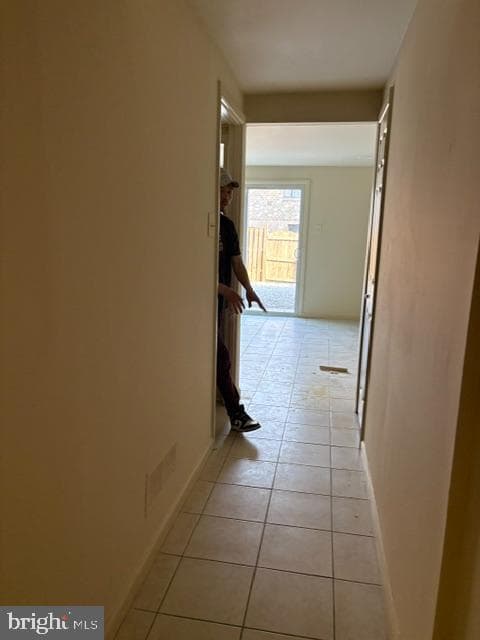 6976 Knighthood Lane photo 20