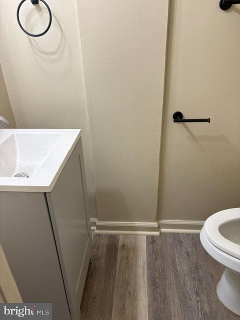 6976 Knighthood Lane photo 3