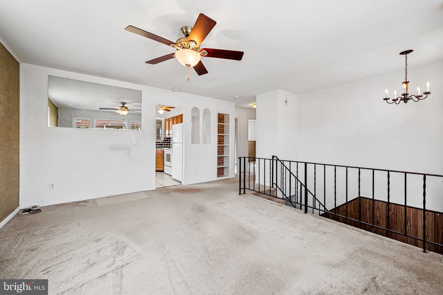 9382 N Laurel Road photo 6