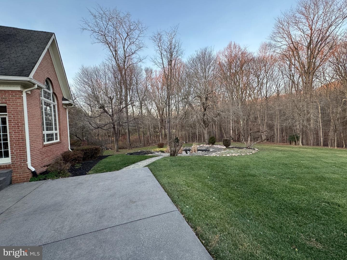 9409 Elizabeth Court photo 10