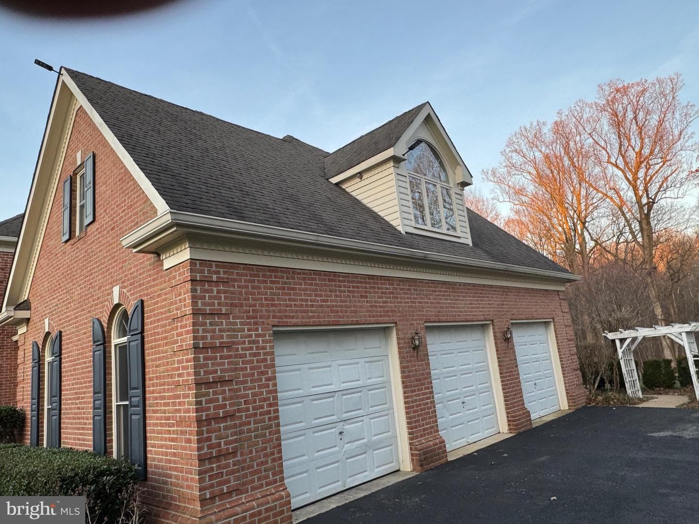 9409 Elizabeth Court photo 4